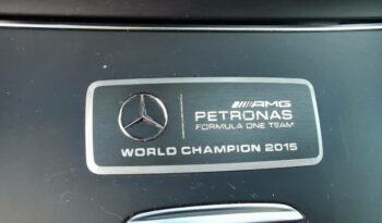 Mercedes-Benz A45 AMG PETRONAS 4-Matic 381cv completo
