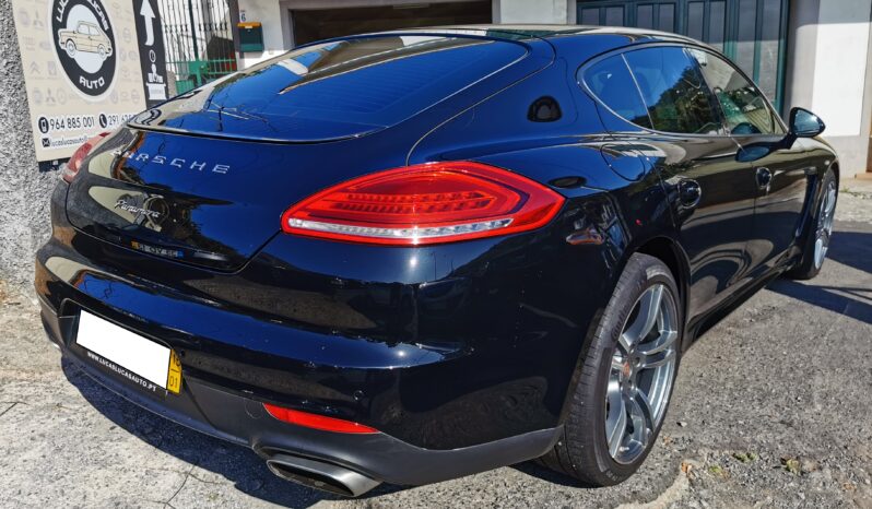 Porsche Panamera 3.0D completo