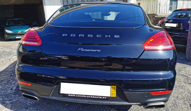 Porsche Panamera 3.0D completo