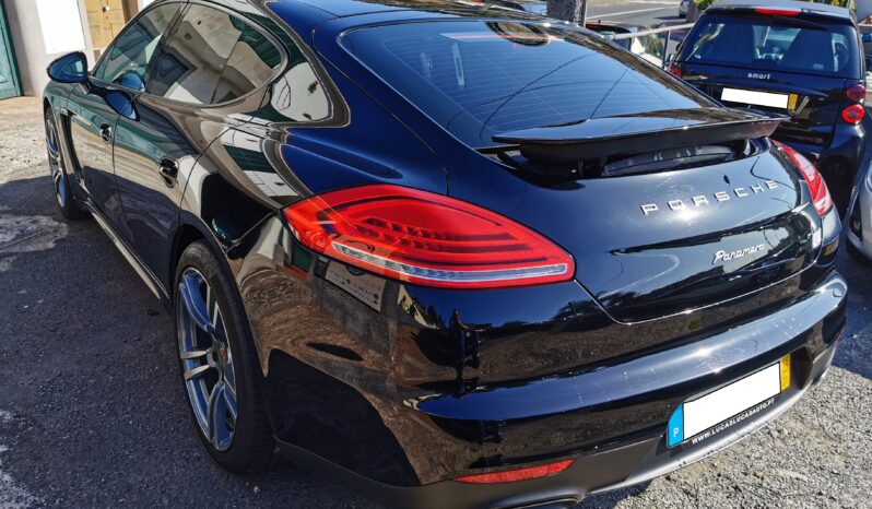 Porsche Panamera 3.0D completo