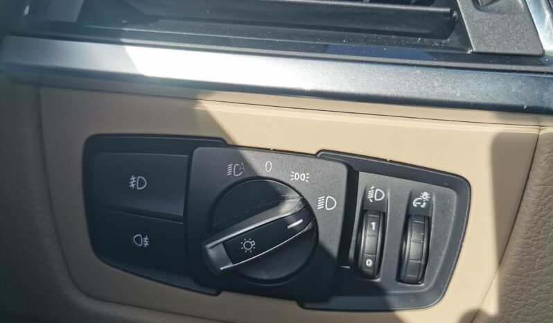 BMW 320D Luxury F30 completo