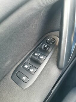 Peugeot 308 Sw 1.6 Hdi Blue completo