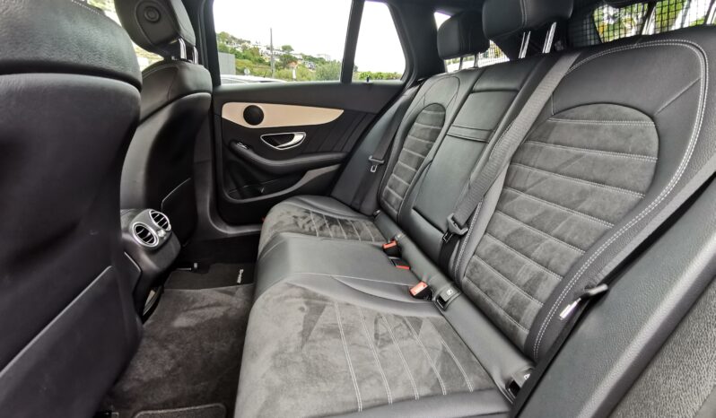 Mercedes-Benz C180D AMG completo
